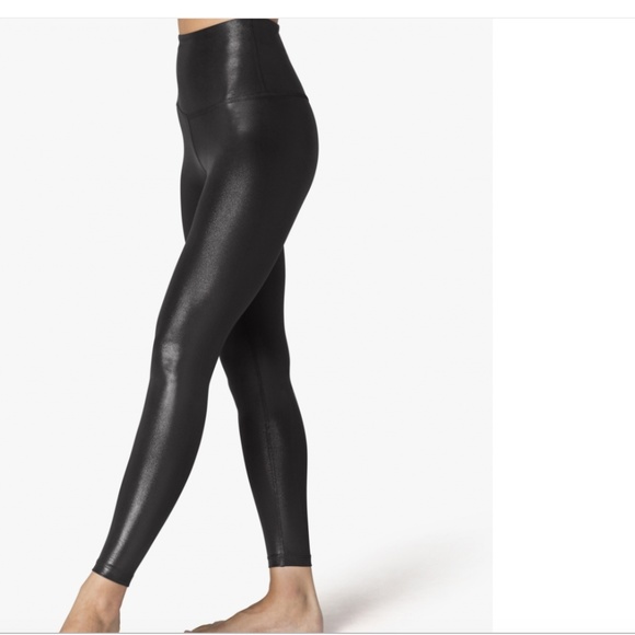 beyond yoga pearlized high waisted midi legging